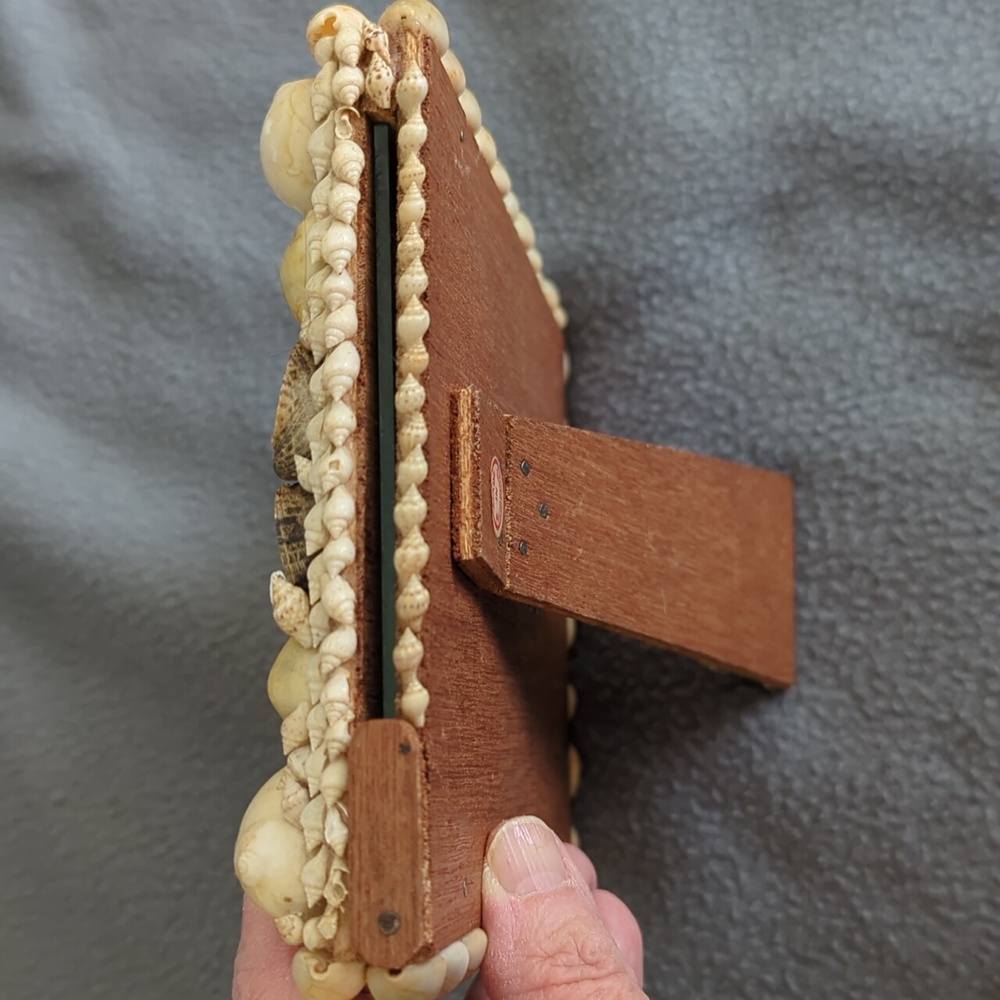 Seashell Picture Frame. - Picture 7 of 8